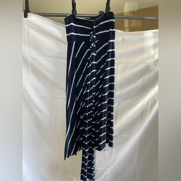 Striped Navy and White Women's Skirt size S-L stretchy - Picture 1 of 5
